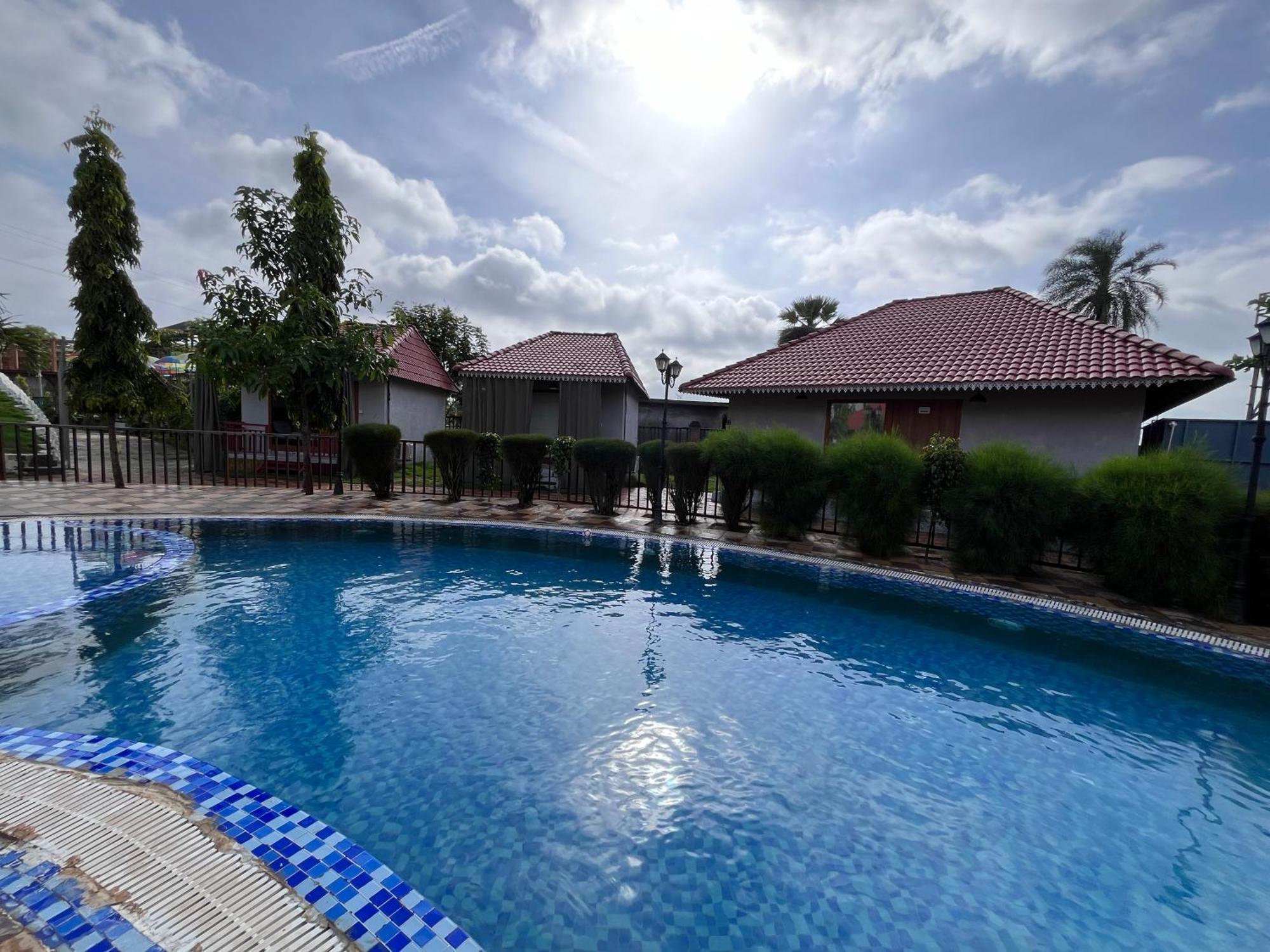 Dan Resorts & Weddings Boisar Ngoại thất bức ảnh